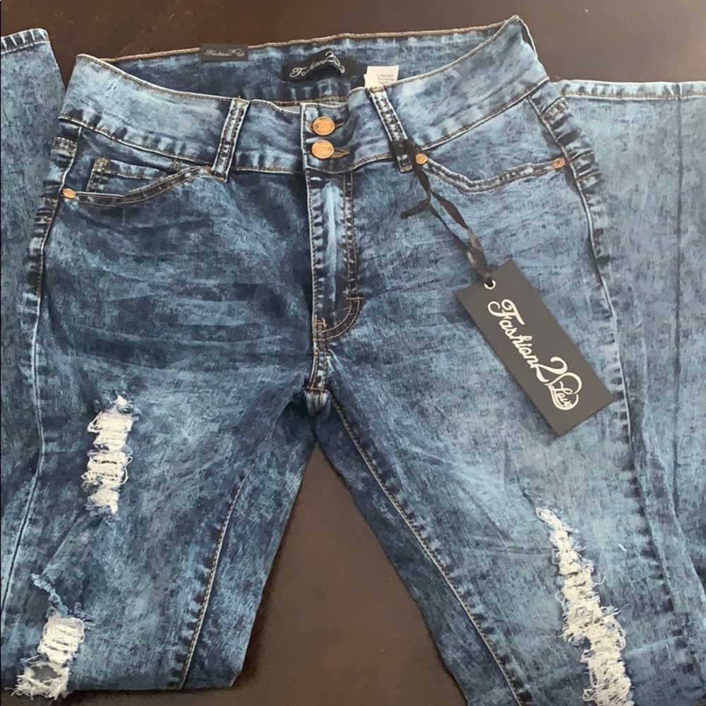 Juniors skinny jeans